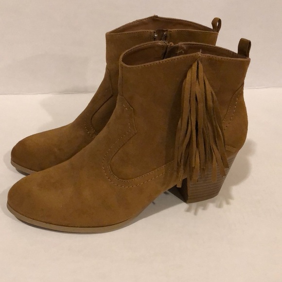Brash Shoes - Brash Fringe Suede Boots SZ 11! (A379)
